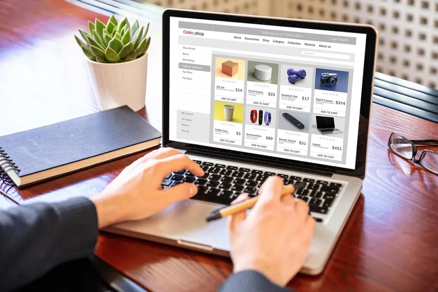 Gestione di un negozio online sviluppato da Clion